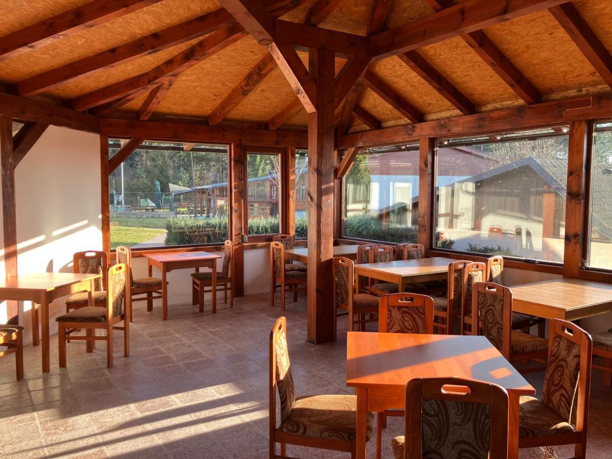 Raj Sportovni A Rekreacni Resort Branzez Kněžmost Exteriör bild