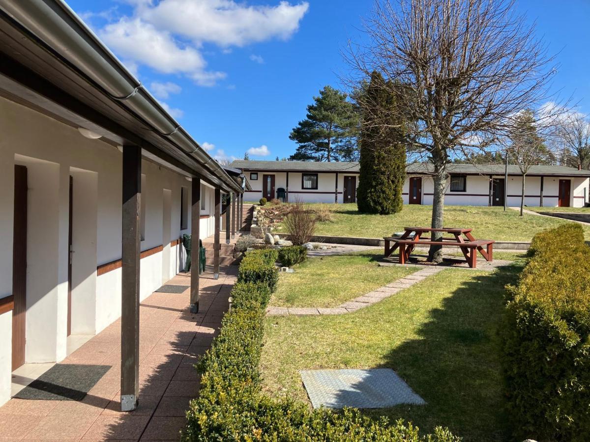 Raj Sportovni A Rekreacni Resort Branzez Kněžmost Exteriör bild