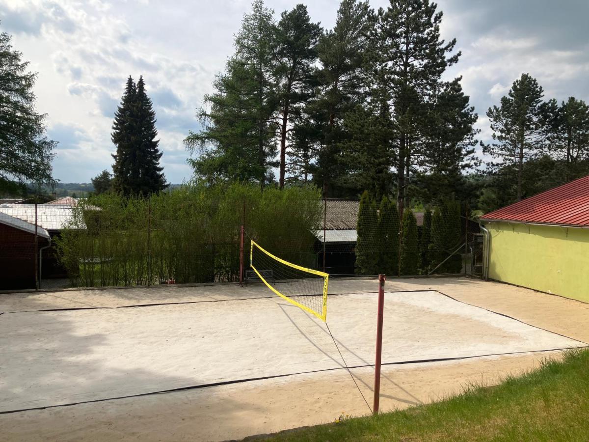 Raj Sportovni A Rekreacni Resort Branzez Kněžmost Exteriör bild