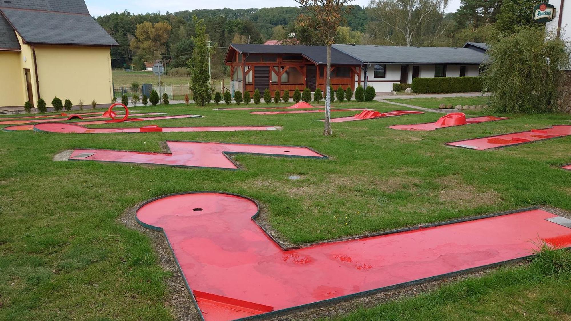 Raj Sportovni A Rekreacni Resort Branzez Kněžmost Exteriör bild