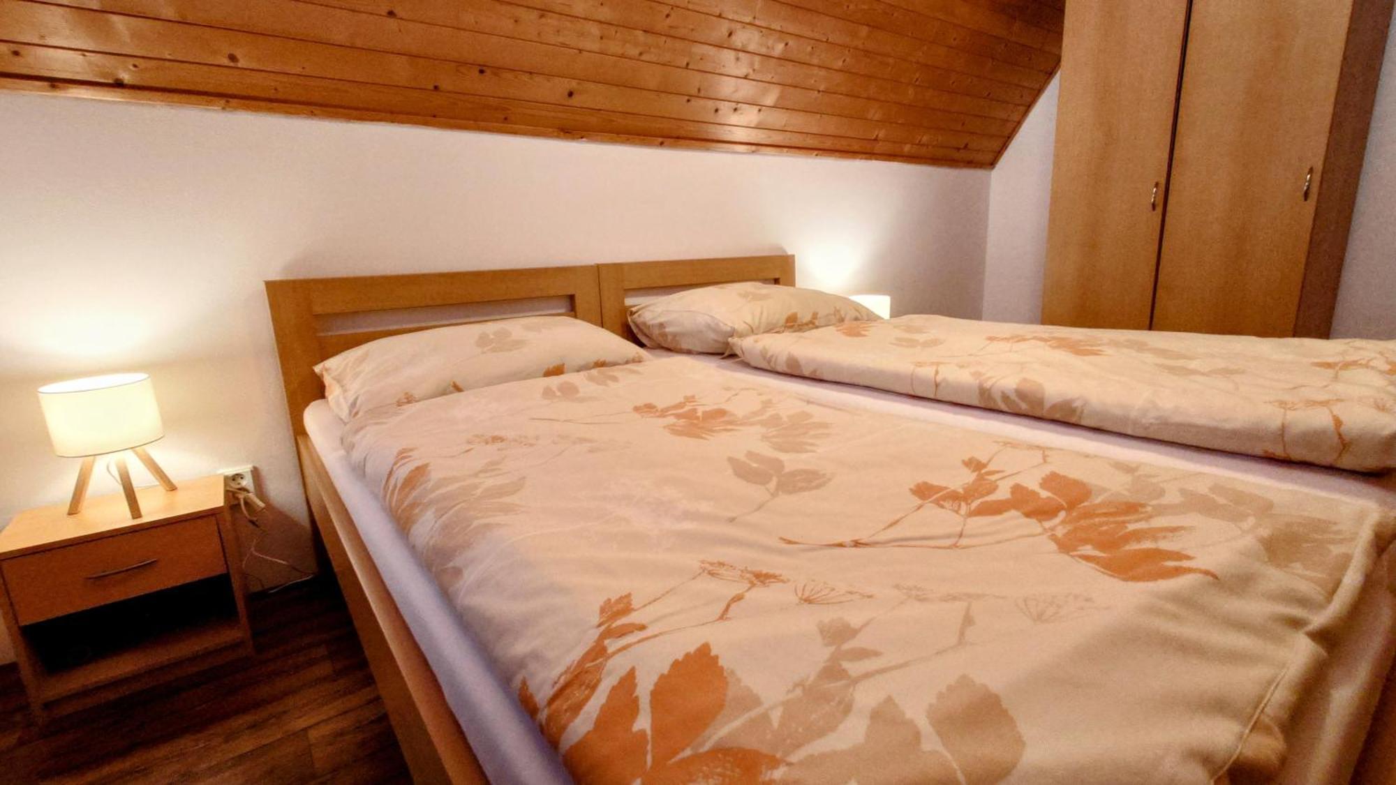 Raj Sportovni A Rekreacni Resort Branzez Kněžmost Exteriör bild
