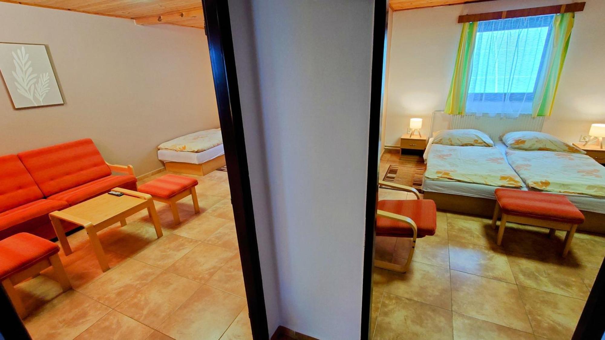 Raj Sportovni A Rekreacni Resort Branzez Kněžmost Exteriör bild