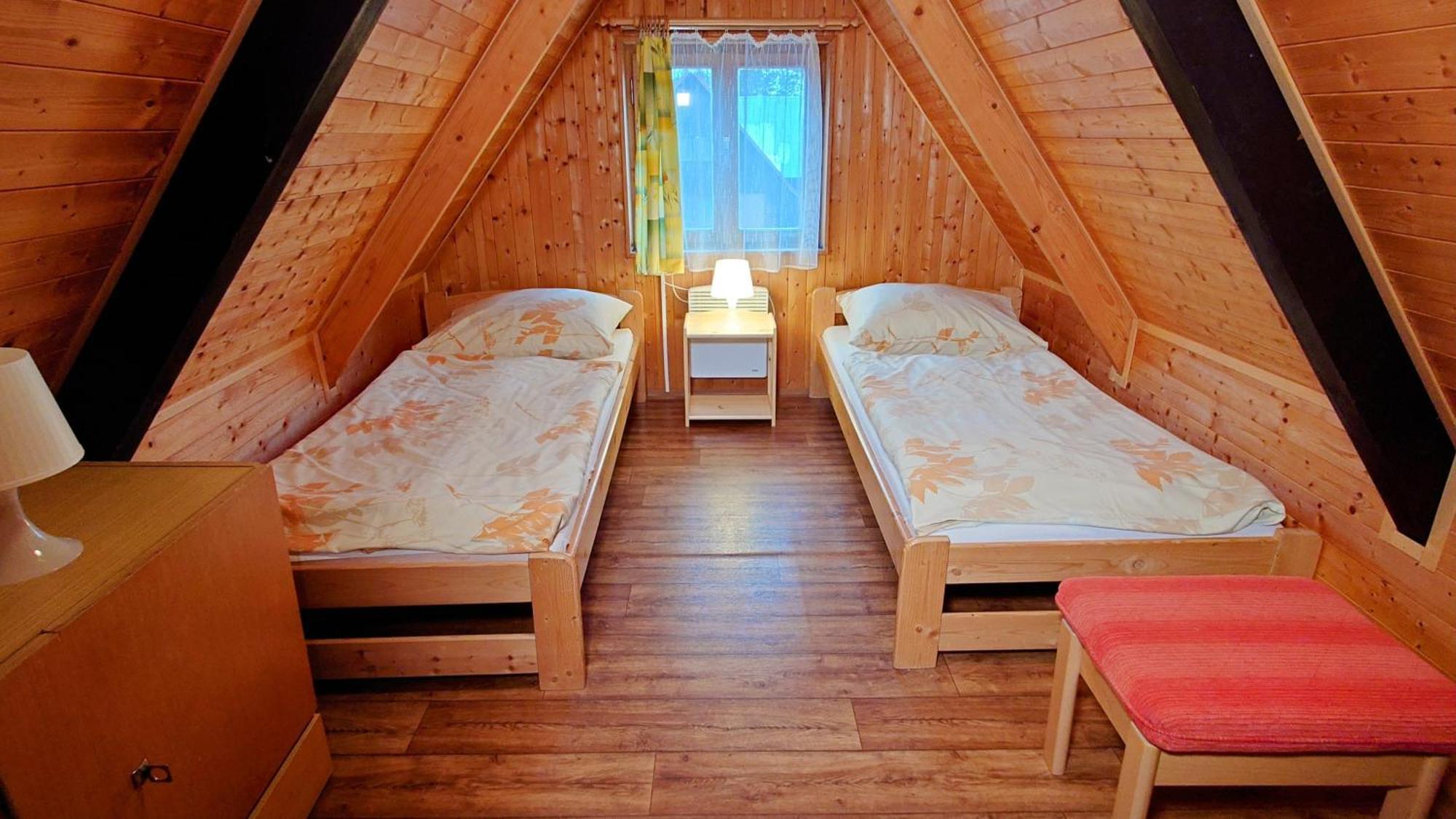 Raj Sportovni A Rekreacni Resort Branzez Kněžmost Exteriör bild