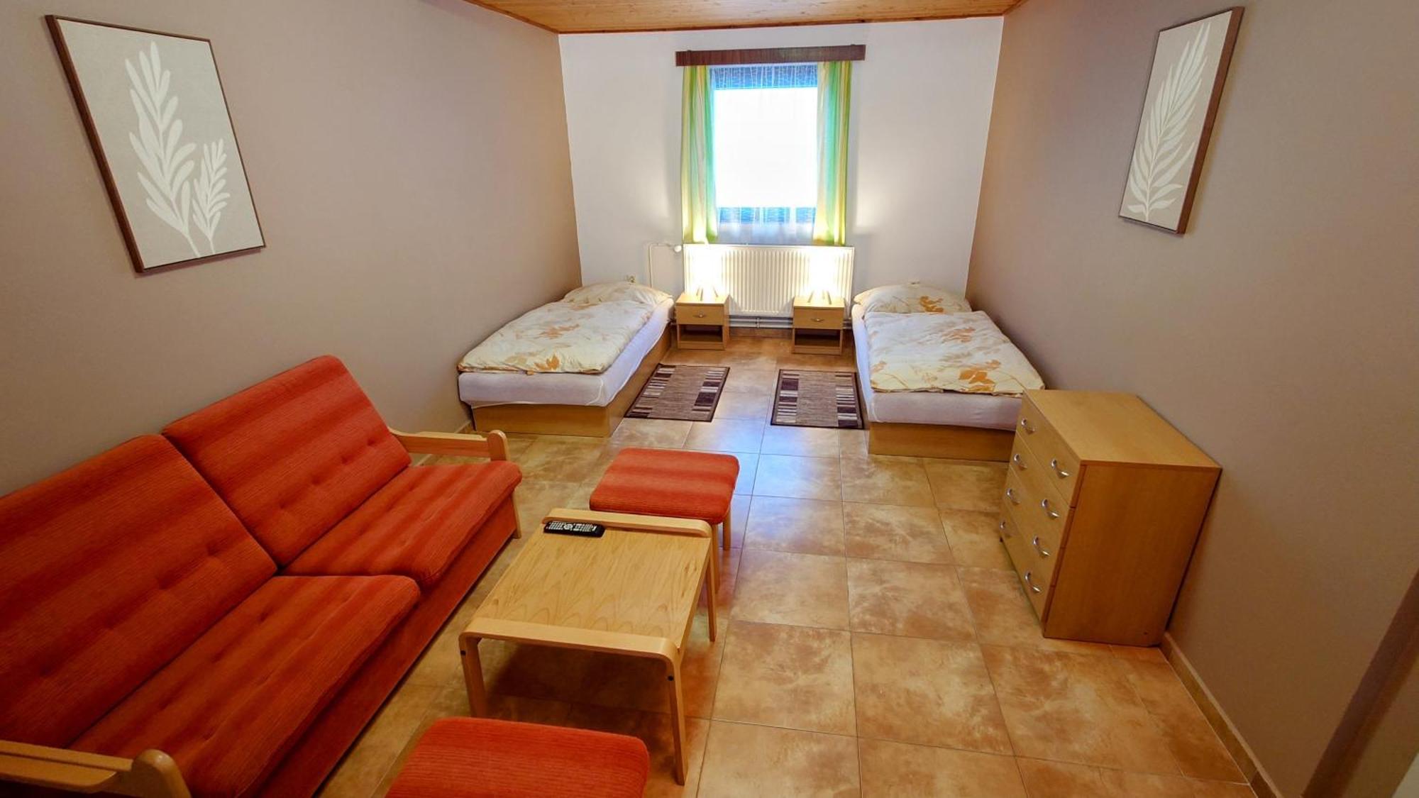Raj Sportovni A Rekreacni Resort Branzez Kněžmost Exteriör bild