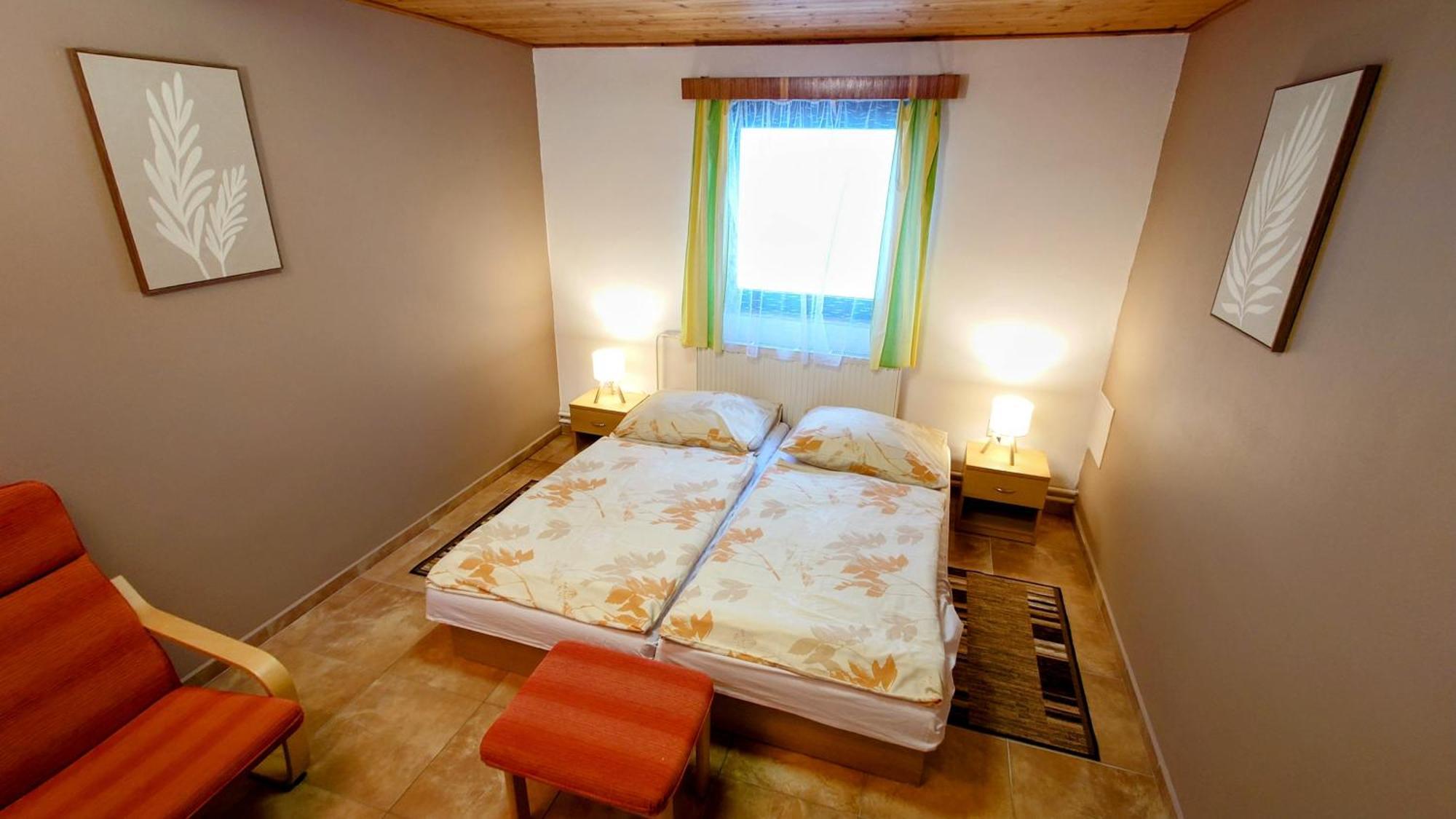 Raj Sportovni A Rekreacni Resort Branzez Kněžmost Exteriör bild